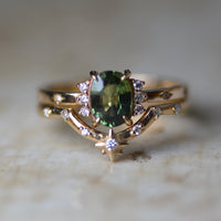 Stella Wedding Set - Green Sapphire / Yellow Gold / Size 7