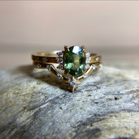Stella Wedding Set - Green Sapphire / Yellow Gold / Size 7