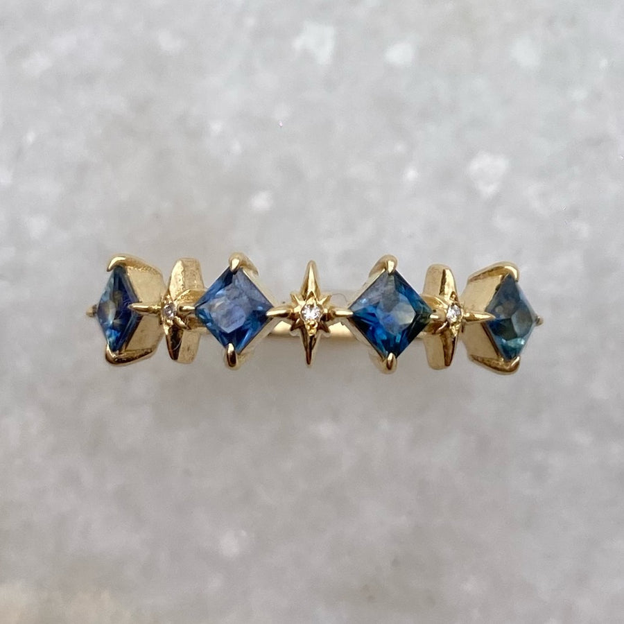 4 Sapphire Aurora Ring - Yellow Gold