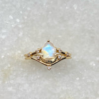 Luna Wedding Set - Rainbow Moonstone / Size 6.75