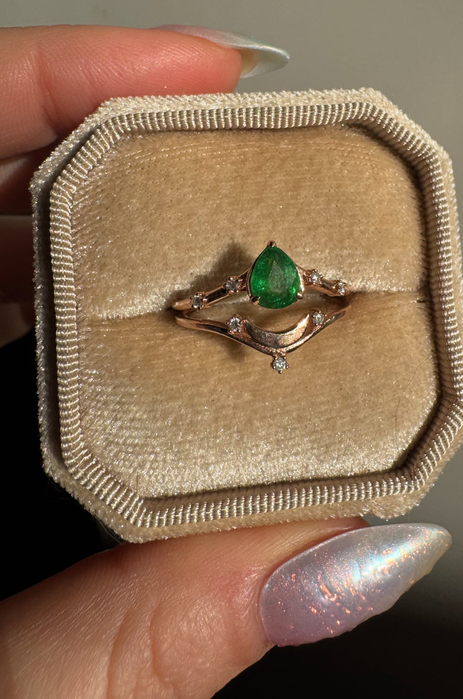 Luna Wedding Set - Tsavorite Garnet / Size 7.25