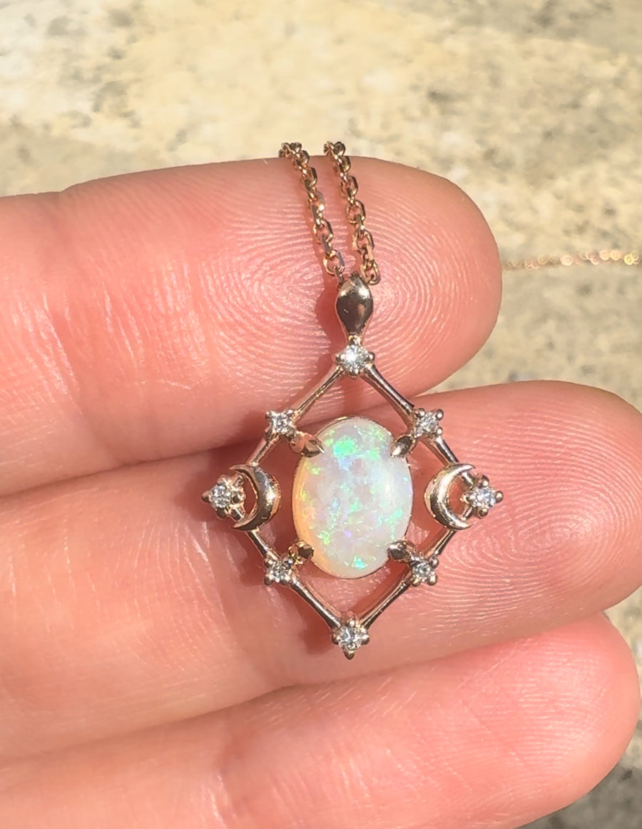 Gaia Amulet - Opal